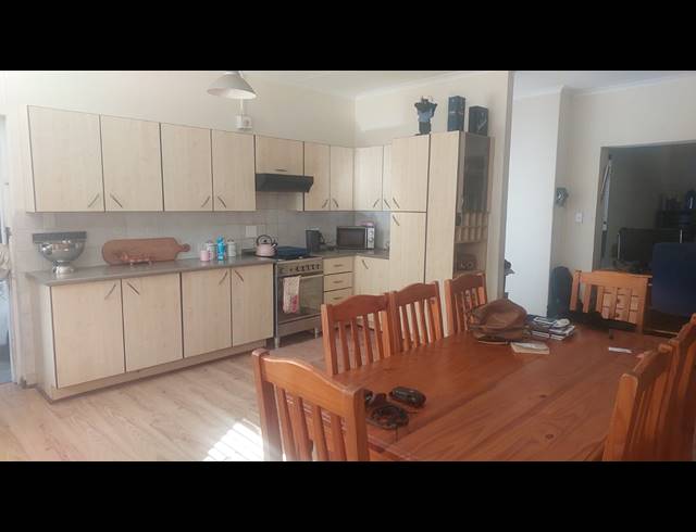 3 BEDROOM HOUSE RENTED IN MORELETA PARK